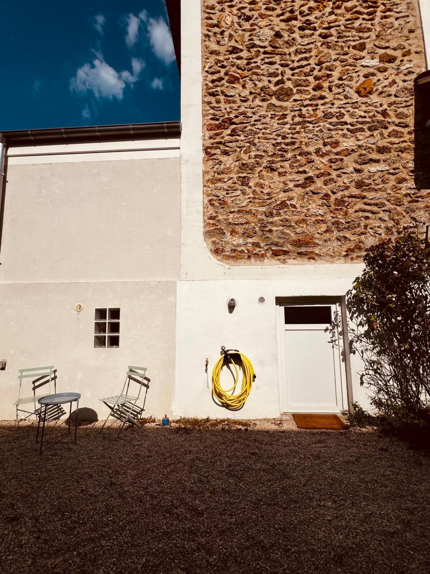 Chambre Dans Maison Meuliere Avec Jardin Chelles  Exterior photo