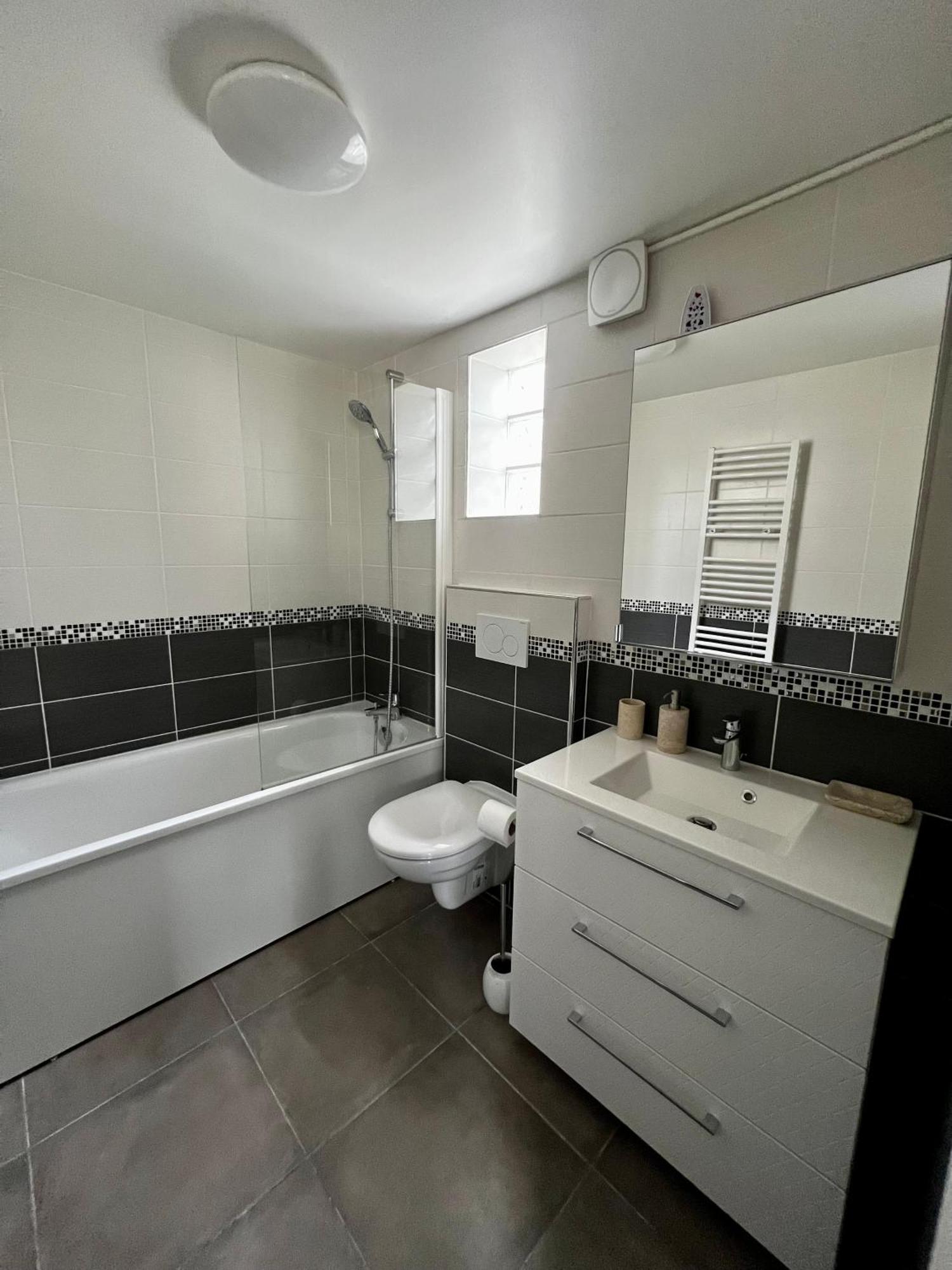Chambre Dans Maison Meuliere Avec Jardin Chelles  Exterior photo