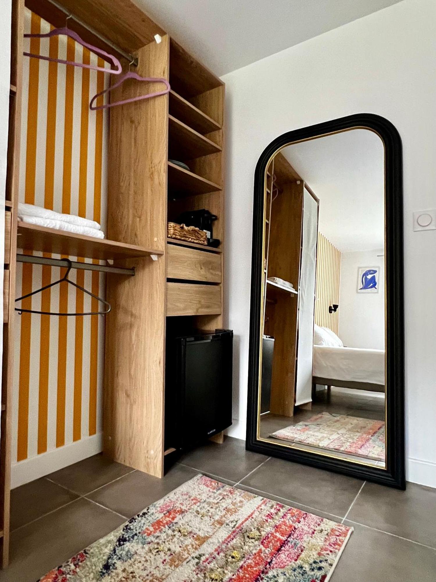Chambre Dans Maison Meuliere Avec Jardin Chelles  Exterior photo